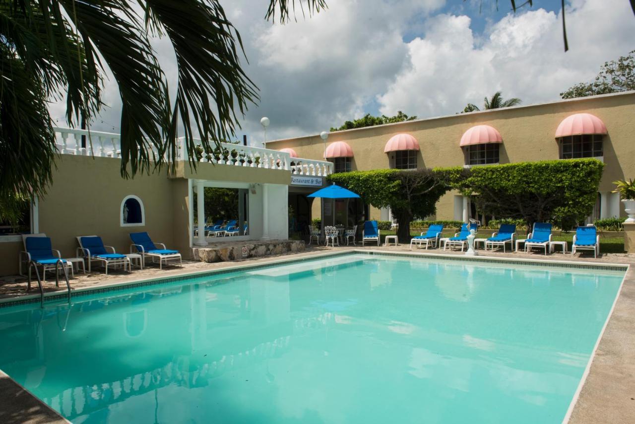 Villablanca Garden Beach Hotel Cozumel Exterior photo